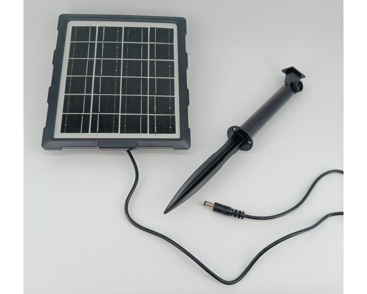 solarmodul_mit_erdspiess_querformat